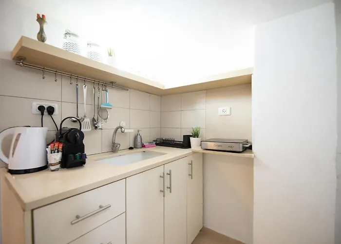 Port City Haifa - Downtown Studio With Gallery Nxt German Colony